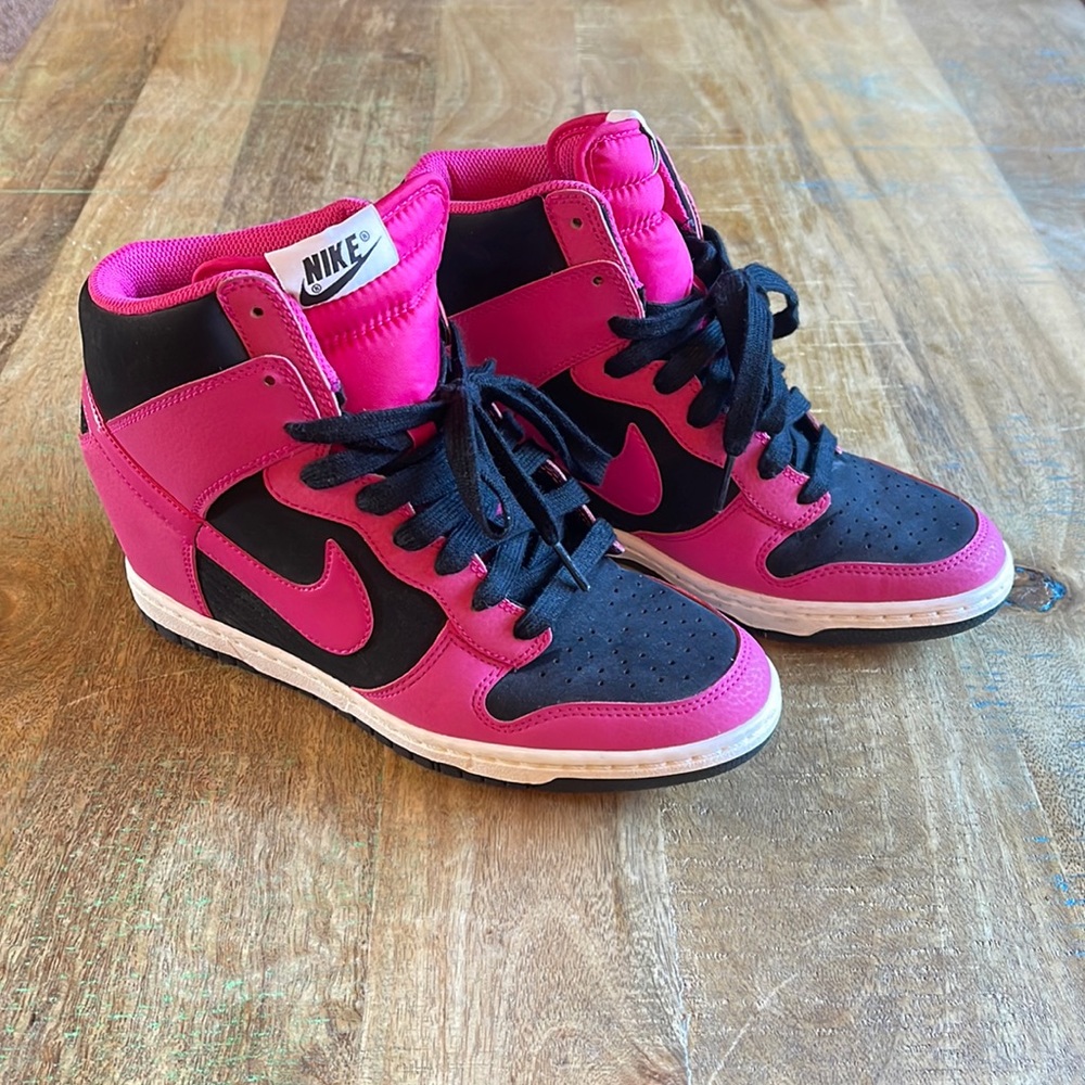 Nike Sky Hi Dunks